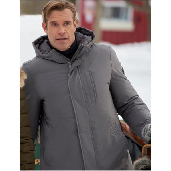 Stephen Huszar A Royal Christmas Crush Gray Coat